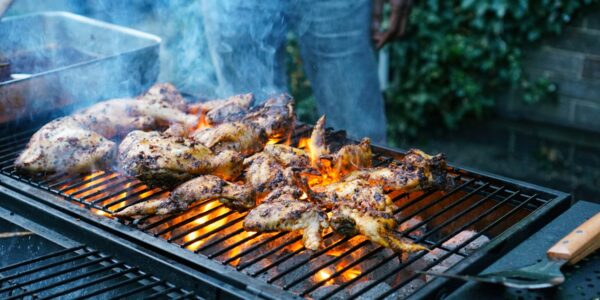 Hibachi Grilling vs. Traditional Barbecue