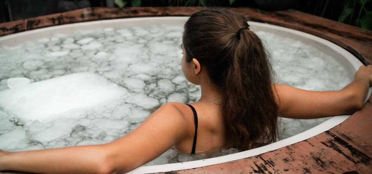 Ice Hot Tubs